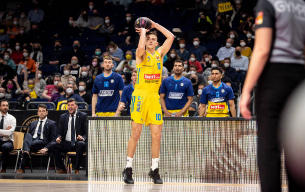 的沉稳大气 的沉稳大气